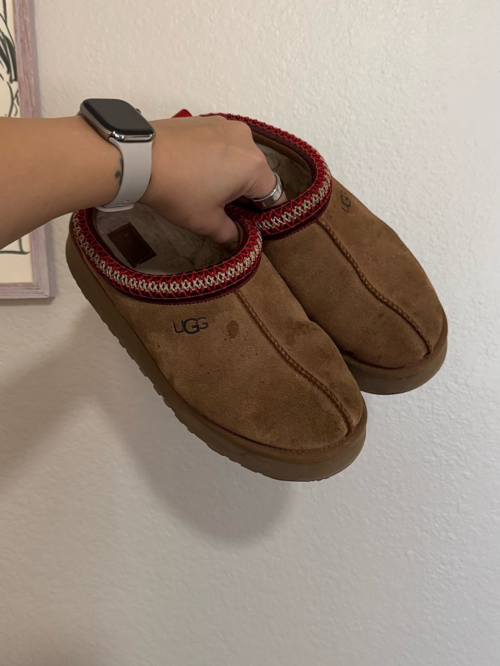 UGG Tasman (Tazz) Platform Mule with Red Trim - Picture 5 of 6